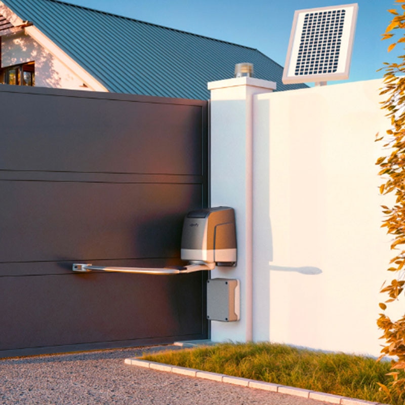 Le portail solaire : Ouvrez et fermez votre portail gr&acirc;ce &agrave; l'&eacute;nergie solaire